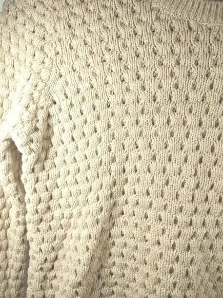 Victoria Secret Cable Knit Sweater Women's Size Medium Cream Colored EUC - Picture 11 of 11